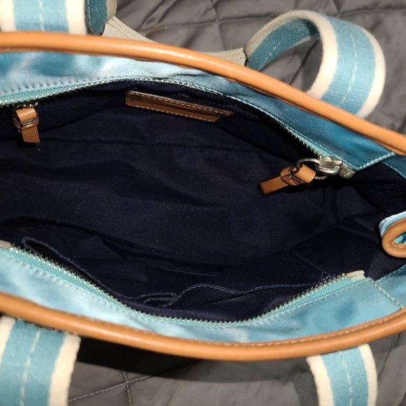 Authentic Coach Satchel 11992 - Picture 4 of 7